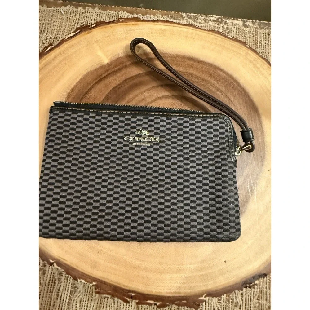 COACH Black & Gray Checkered Corner‎ Zip Wristlet Pouch Wallet #F13311